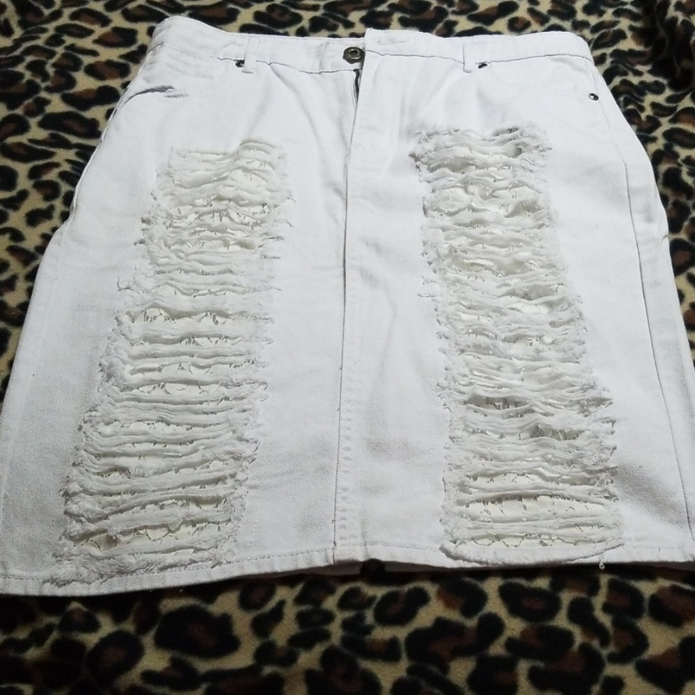 Ripped White denim skirt
